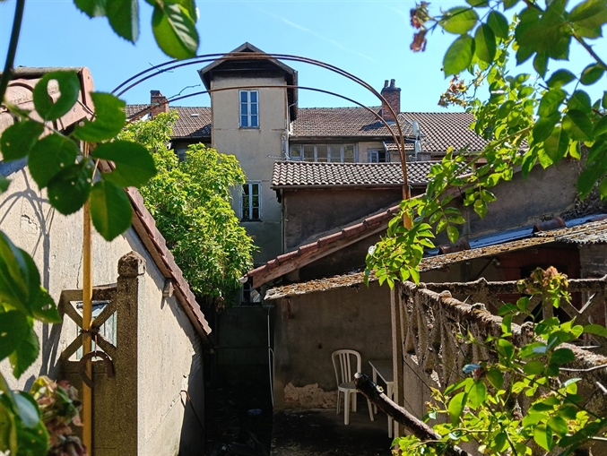 ardin 2 Logements Supplémentaires  Cave Garages Local Professionnel Réf 25339 DCV Immobilier Decazeville 12300 Aveyron.JPG