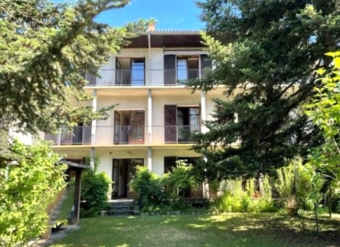 atif Caves Jardin Parking  Réf 25334 DCV Immobilier Decazeville 12300 Aveyron.JPG